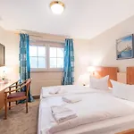 Koenigslinie Hotel