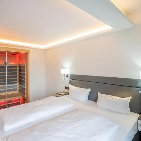 Koenigslinie Hotel 3*