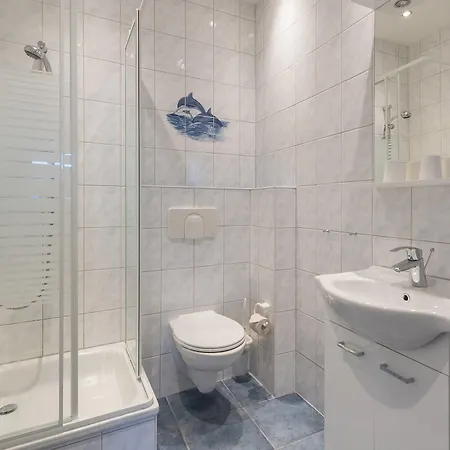 Koenigslinie فندق 3*