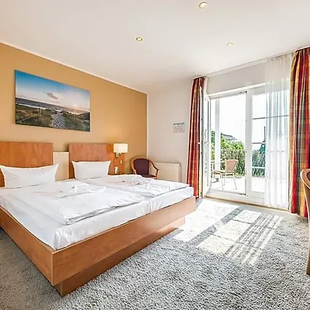 Hotel Koenigslinie 3*