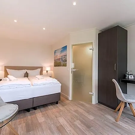 Hotel Hotel Koenigslinie 3*