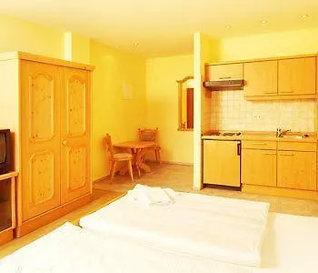 فندق Koenigslinie 3*