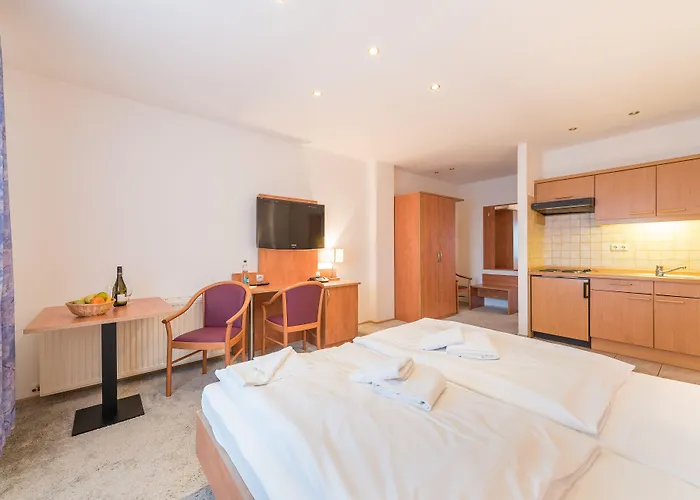 Koenigslinie Hotel 3*